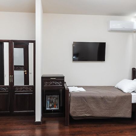 Dvin Hotel Pavlodar Exteriér fotografie