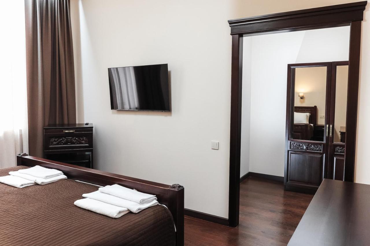 Dvin Hotel Pavlodar Exteriér fotografie