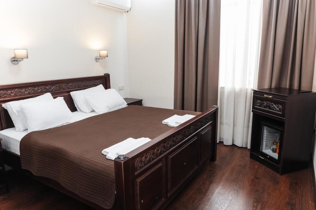 Dvin Hotel Pavlodar Exteriér fotografie