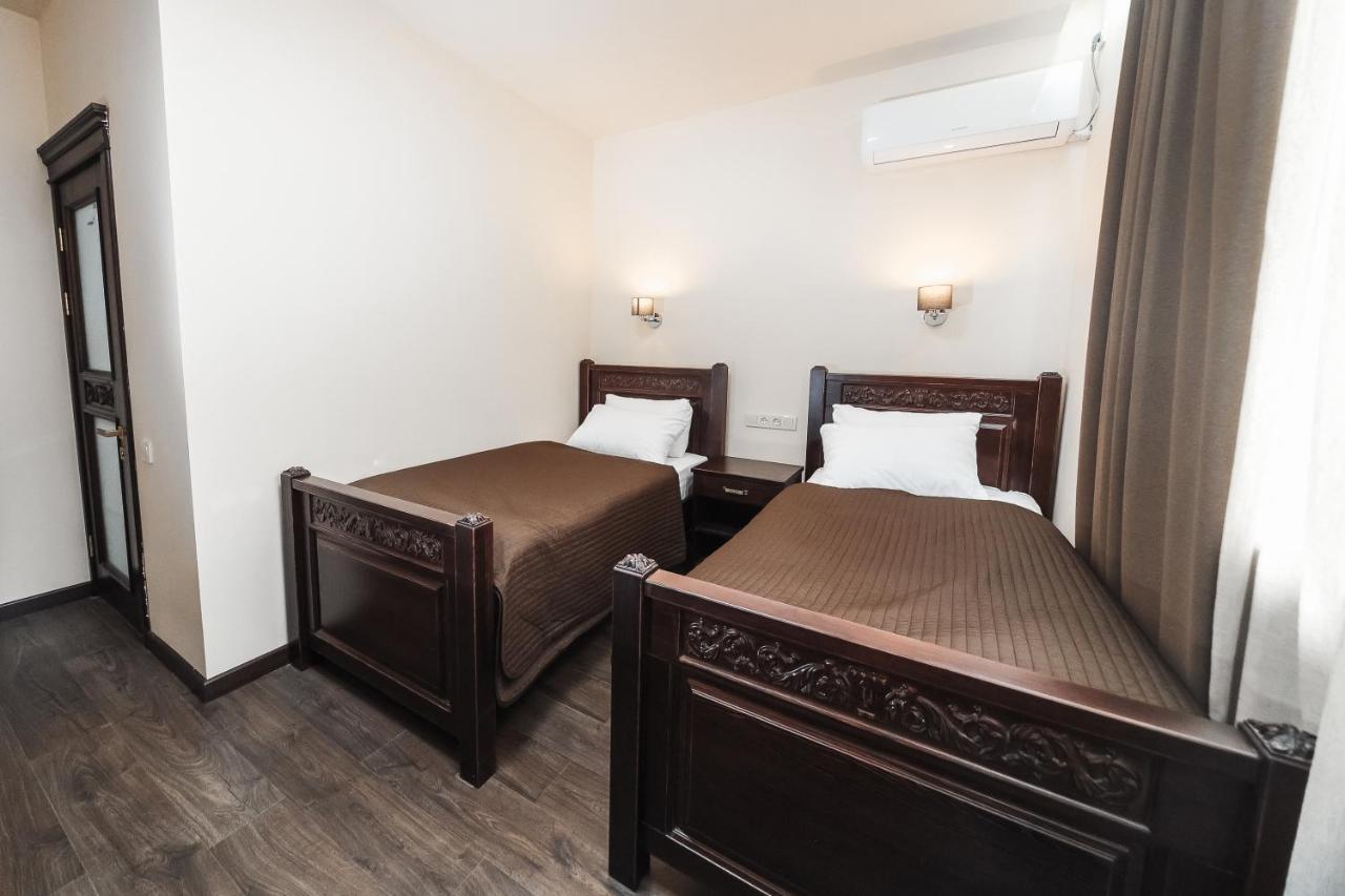 Dvin Hotel Pavlodar Exteriér fotografie