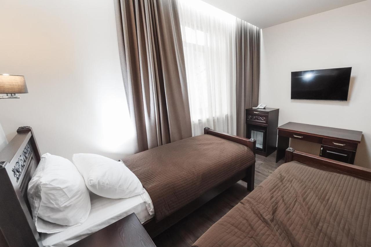 Dvin Hotel Pavlodar Exteriér fotografie