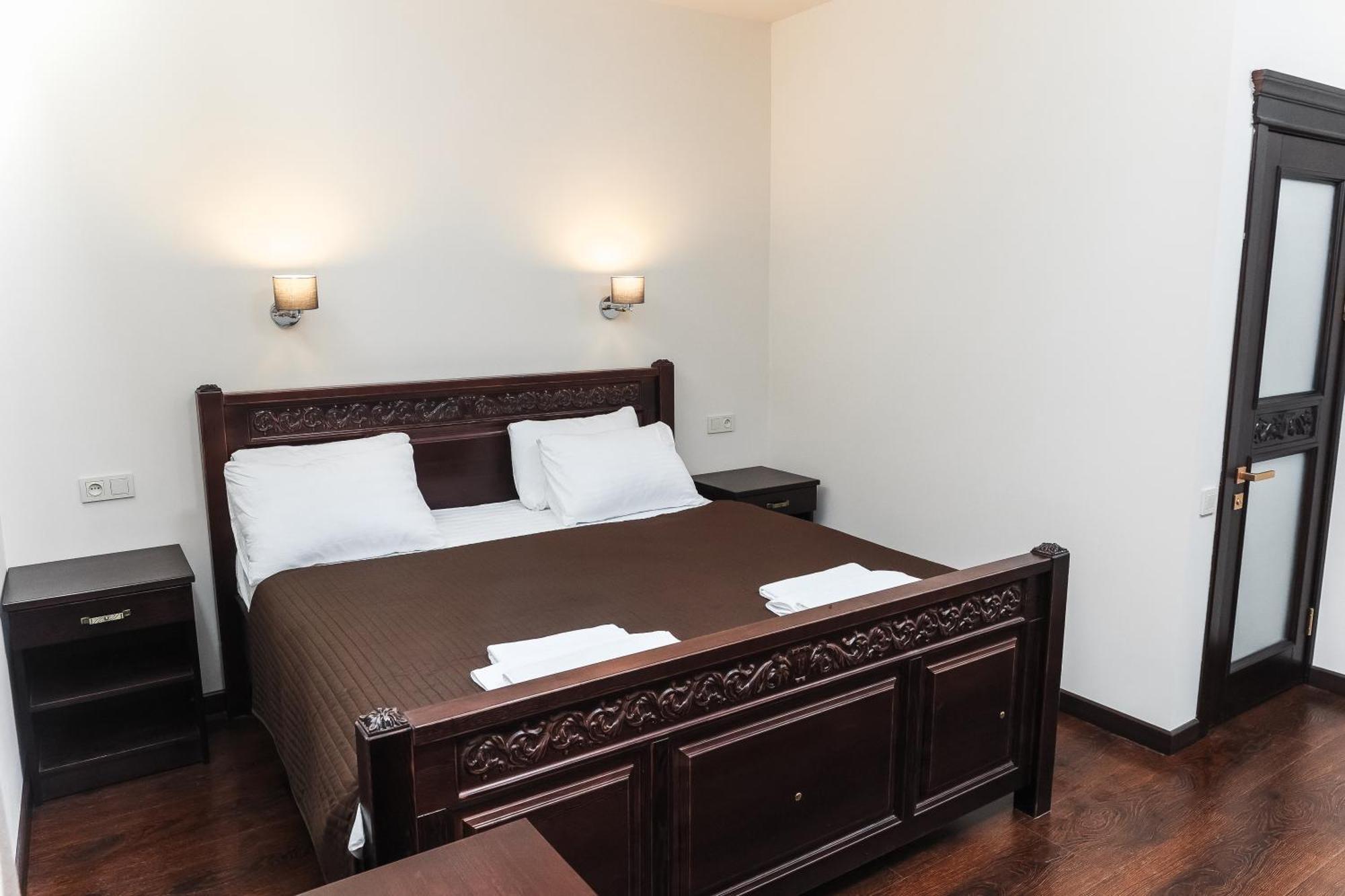 Dvin Hotel Pavlodar Exteriér fotografie