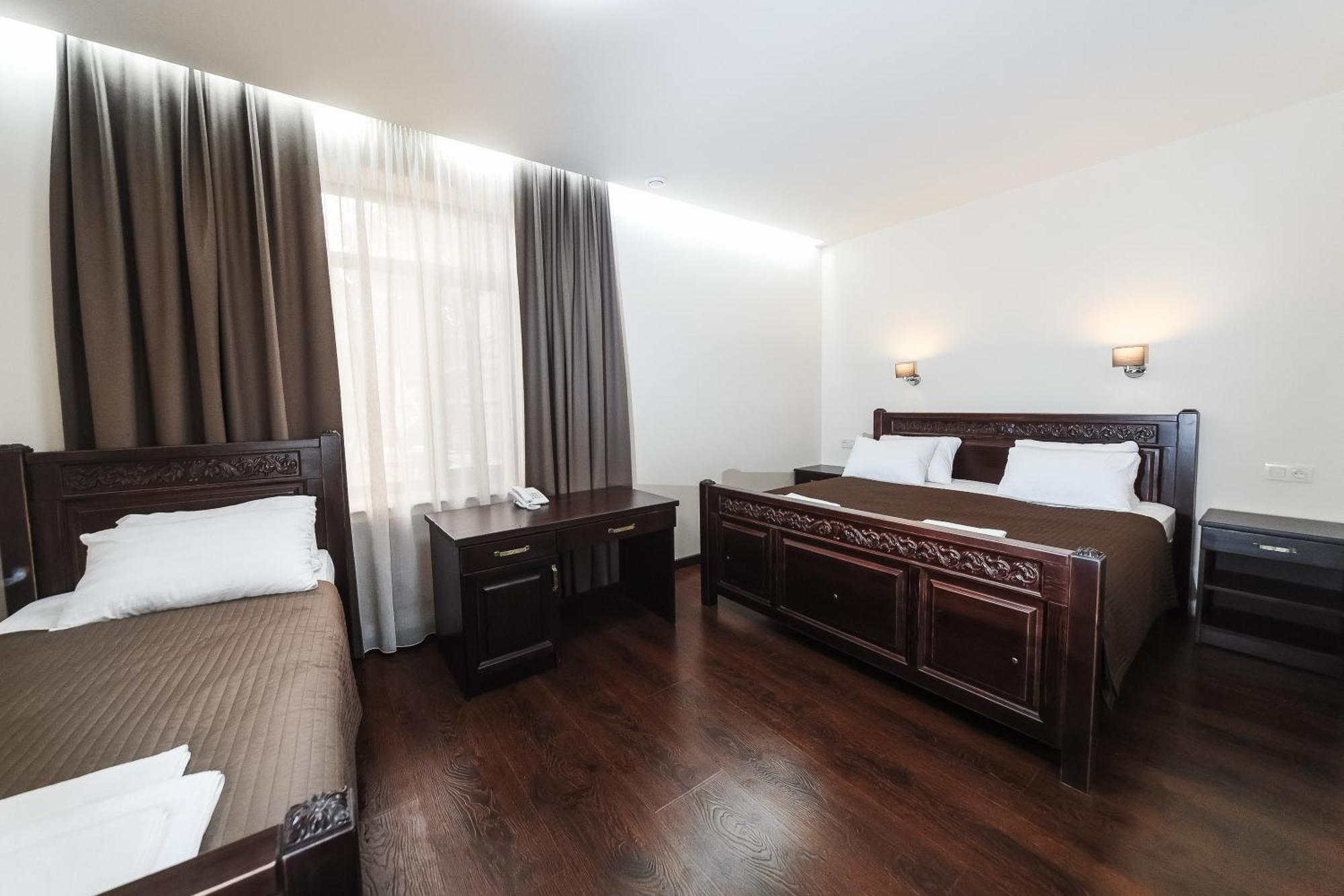 Dvin Hotel Pavlodar Exteriér fotografie
