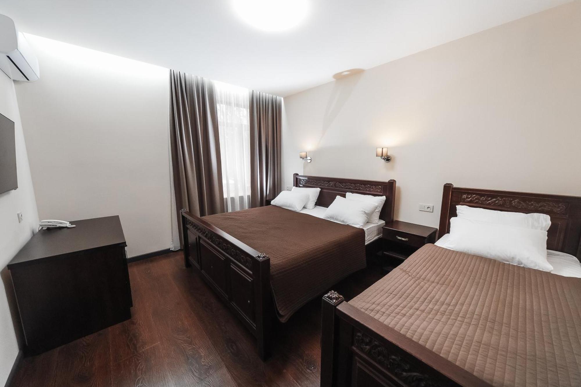 Dvin Hotel Pavlodar Exteriér fotografie