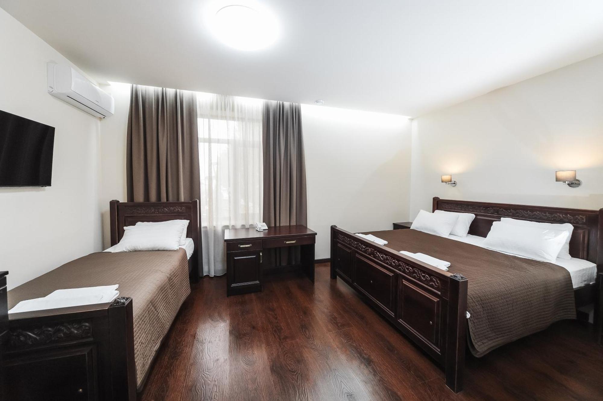 Dvin Hotel Pavlodar Exteriér fotografie