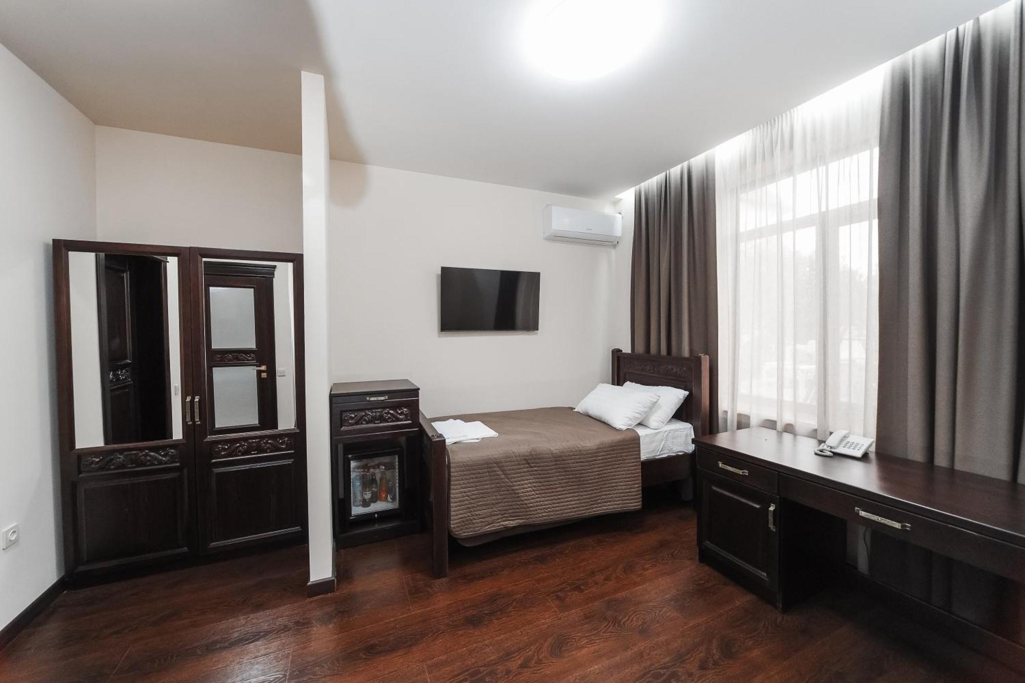 Dvin Hotel Pavlodar Exteriér fotografie