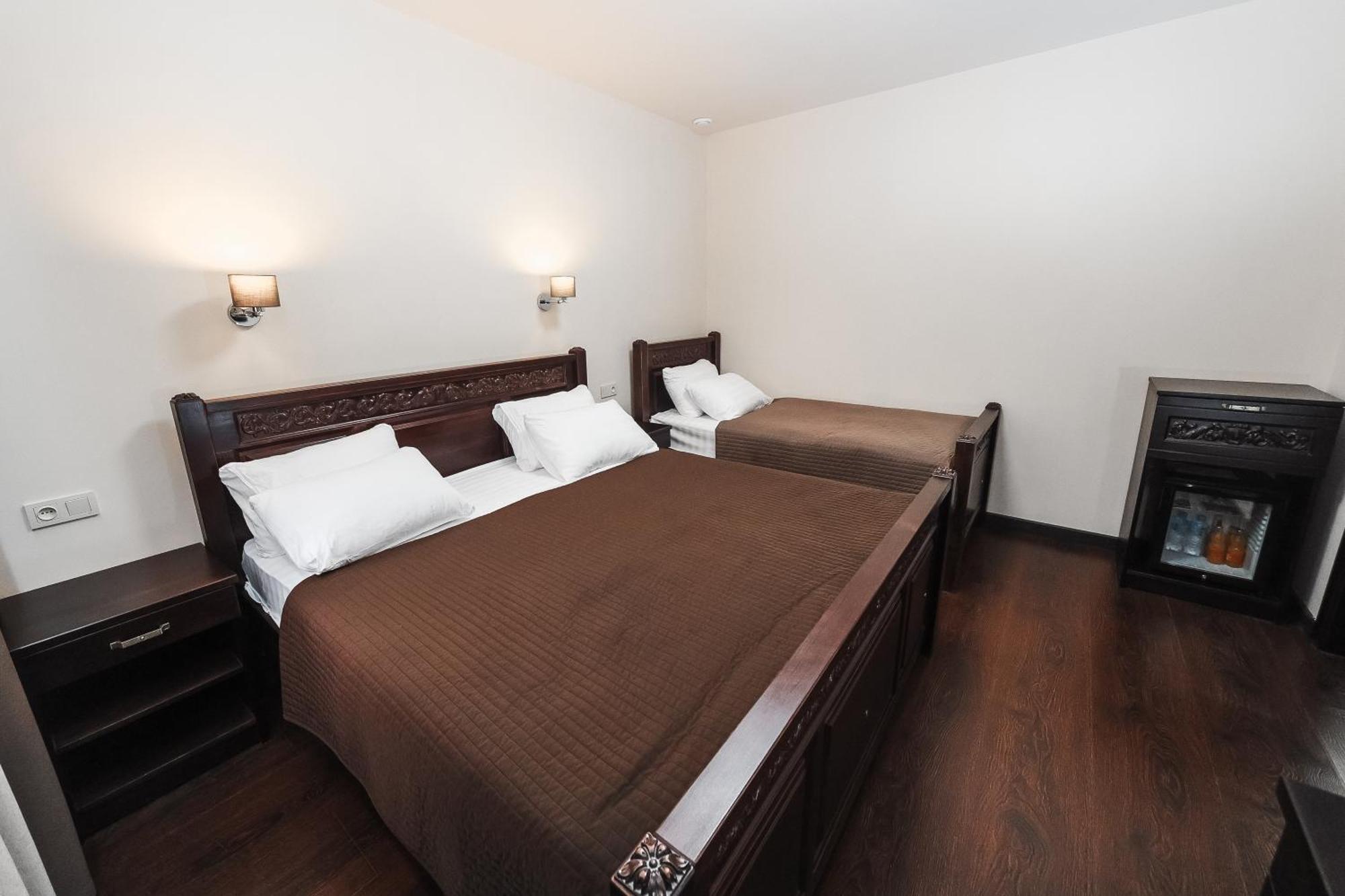 Dvin Hotel Pavlodar Exteriér fotografie