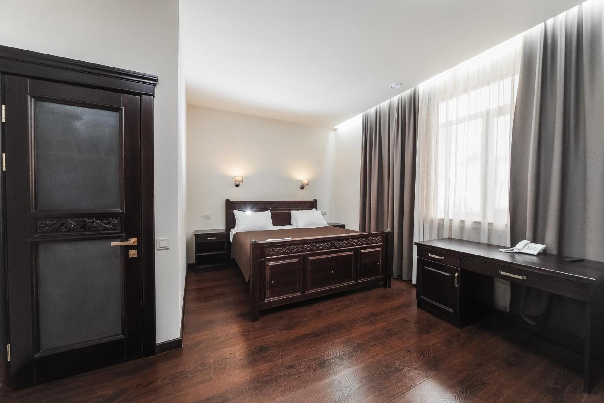 Dvin Hotel Pavlodar Exteriér fotografie