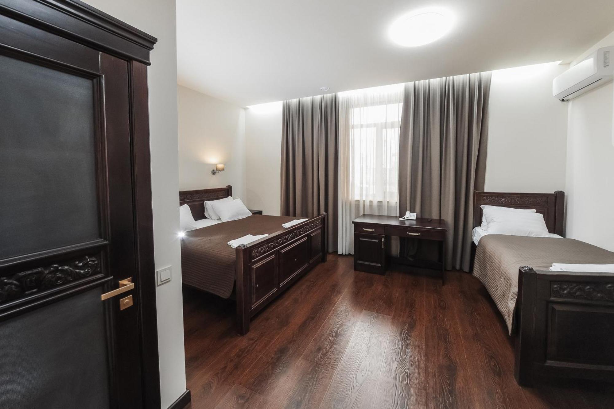 Dvin Hotel Pavlodar Exteriér fotografie