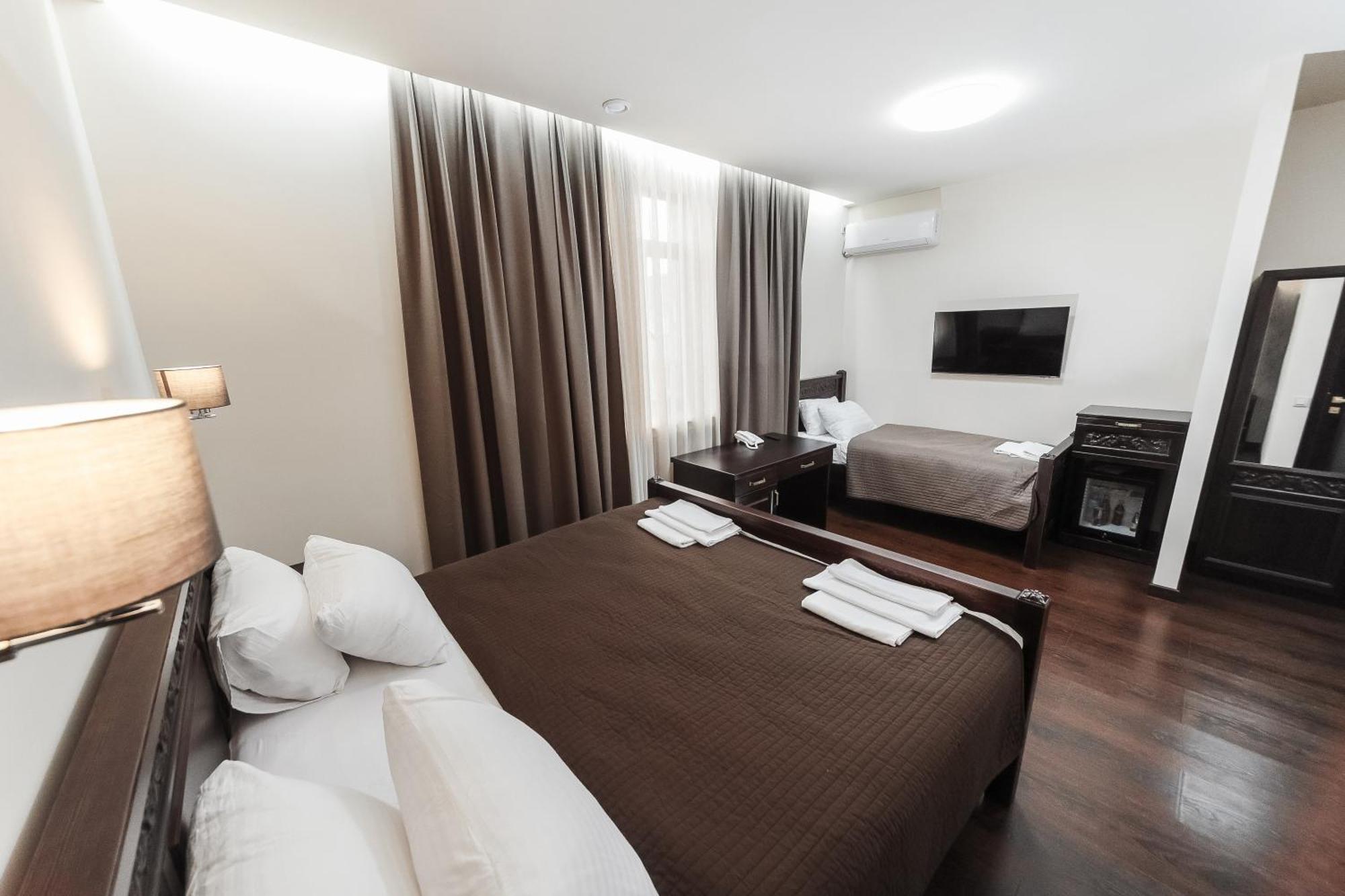 Dvin Hotel Pavlodar Exteriér fotografie