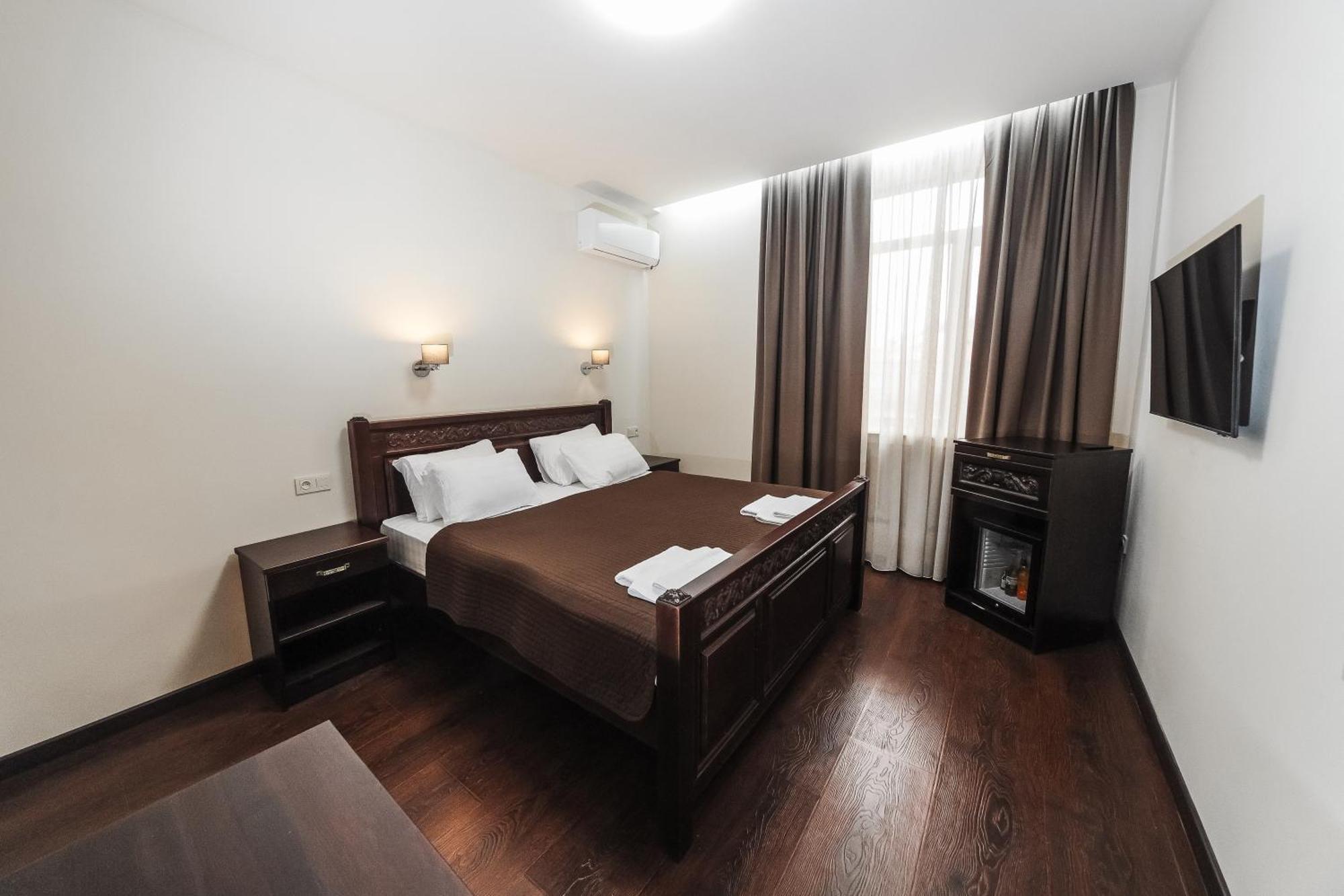 Dvin Hotel Pavlodar Exteriér fotografie