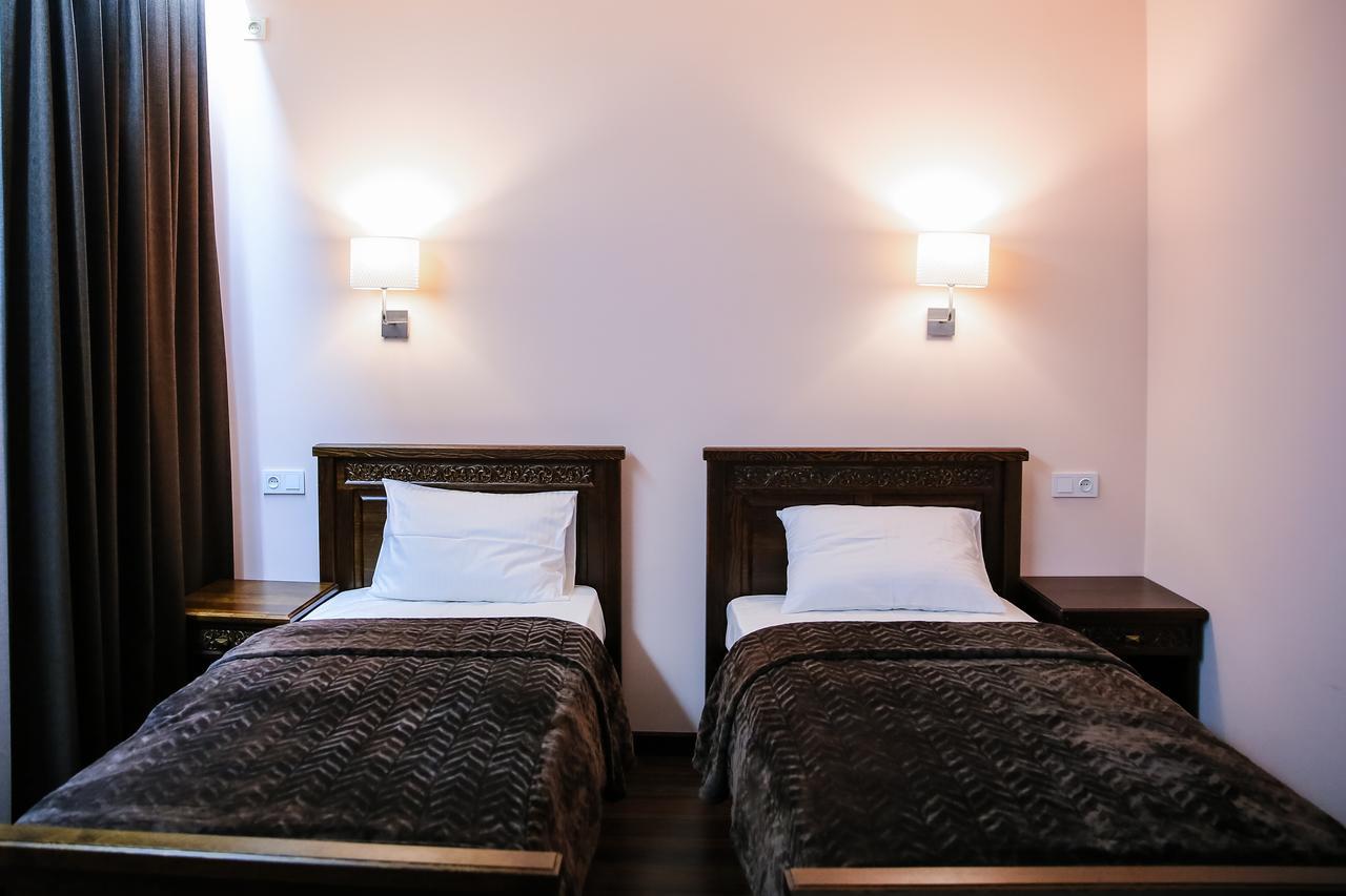 Dvin Hotel Pavlodar Exteriér fotografie