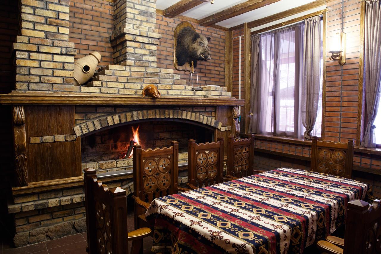 Dvin Hotel Pavlodar Exteriér fotografie