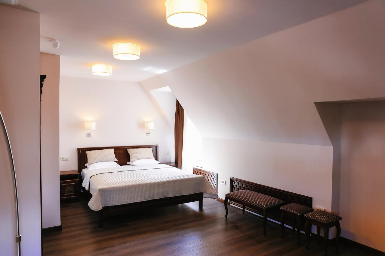 Dvin Hotel Pavlodar Exteriér fotografie