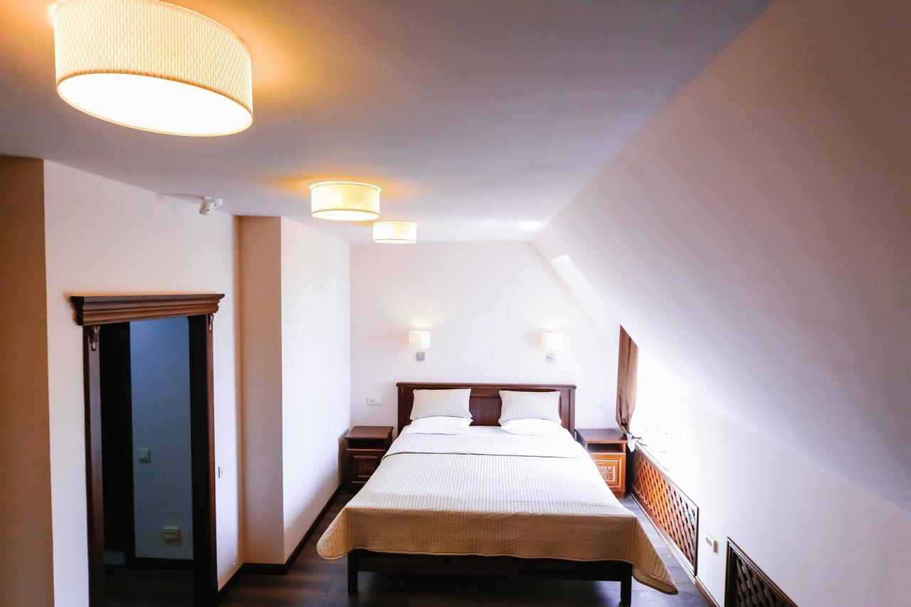 Dvin Hotel Pavlodar Exteriér fotografie
